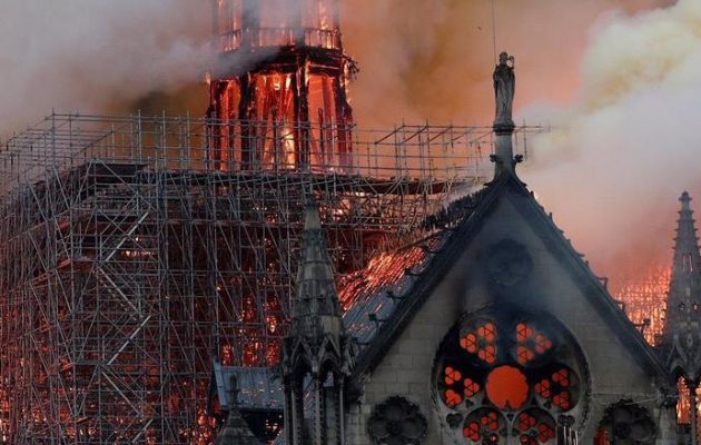 A YouTube szerint álhír, hogy leégett a Notre- Dame