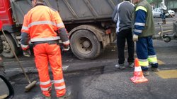 Nem meteorit volt - Kijavították a kátyút Győrben