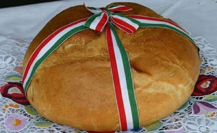 magyarok-kenyere-hatarokon-tuli-magyaroktol-erkeznek-osszetevok