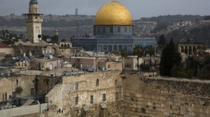 A jeruzsálemi bíróság bezáratta a Templom-hegy vitatott Aranykapu-mecsetét