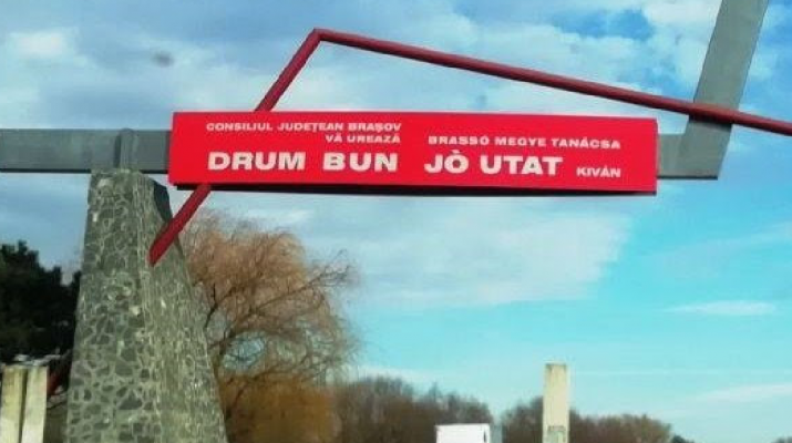 Romániában folytatódik a kétnyelvű feliratok eltávolítása