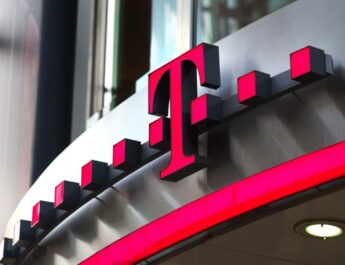 Részvény-visszavásárlási aukciót hirdetett a Magyar Telekom